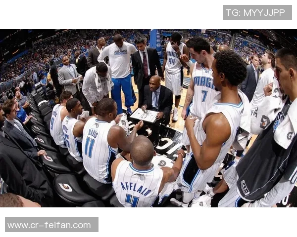 双状元联手发力基德赞弗拉格上半场出色浓眉下半场强势崛起 双状元联手发力基德赞弗拉格上半场出色浓眉下半场强势崛起