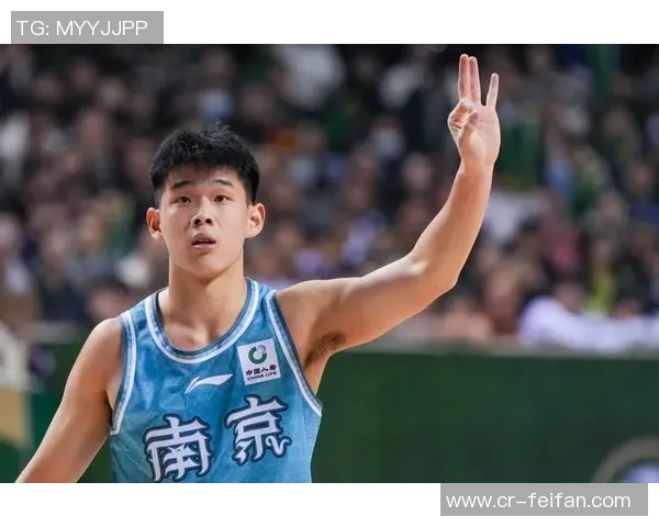 俄勒冈主帅对林葳表现出真诚喜爱与耐心进步显著引媒体关注