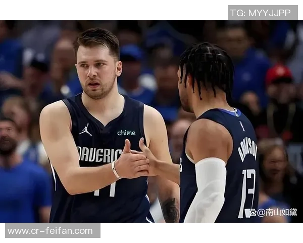 东契奇谈比赛感受艾顿表现出色斯玛特助攻全队表现提升 东契奇谈比赛感受艾顿表现出色斯玛特助攻全队表现提升