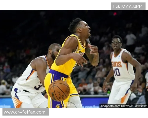 湖人官方宣布克莱伯因斜肌拉伤缺席揭幕战将于两周后复查